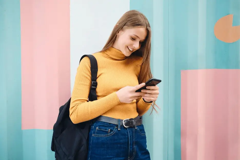 young student using a mobile app for school - featured image