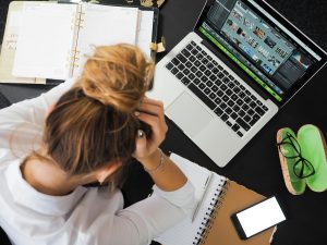 woman studying - featured image