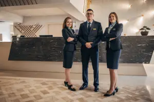 hotel managers - featured image